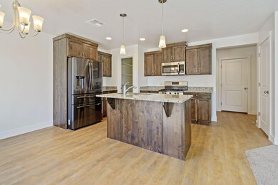 Listing_961769_Photo_2