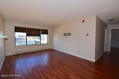 111-127938 Living Room Additional View 2