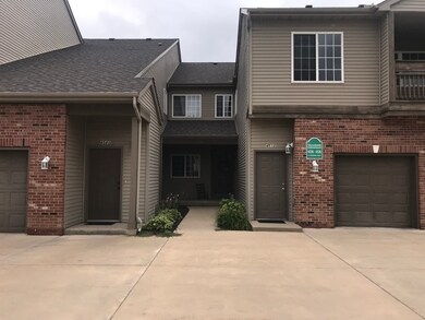 4536 N Thornhill Dr unit 204D, Peoria, IL 61615 - photo 5