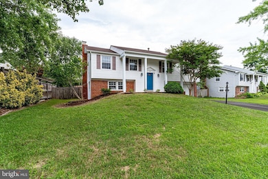 4221 Minstrell Ln, Fairfax, VA 22033 - photo 4