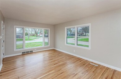 4100 40th St, Des Moines, IA 50310 - photo 6