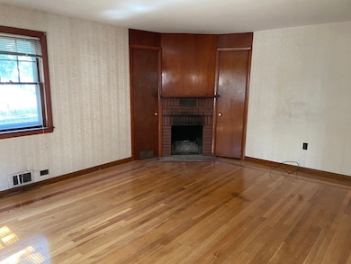 67 Bluff Rd, North Weymouth, MA 02191 - photo 2