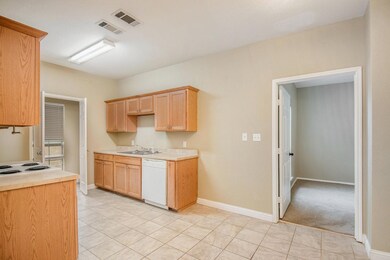 117 Collett Ct, Weatherford, TX 76088 - photo 7