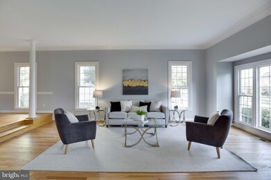 15306 Surrey House Way, Centreville, VA 20120 - photo 4