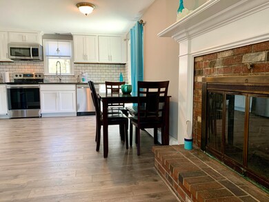 Kitchen/living