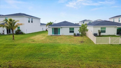 1338 Colebrook Cir SW, Melbourne, FL 32908 - photo 4