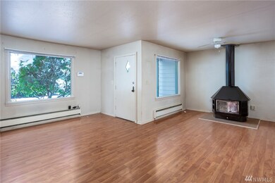 18 W Intercity Ave, Everett, WA 98204 - photo 4