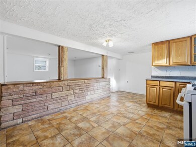 31 Massey St, Lodi, NJ 07644 - photo 4