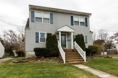 04_House Front-4