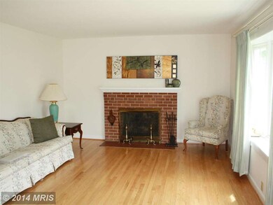 9702 Woodberry St, Lanham, MD 20706 - photo 2
