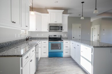 Kitchen 2 Hunters Trace for MLS