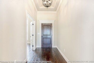 8716 E Iola St, Broken Arrow, OK 74014 - photo 2