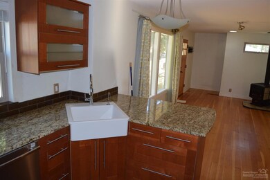 1254 NE 6th St, Bend, OR 97701 - photo 5