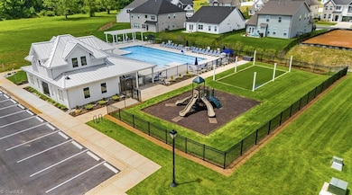 4519 Hanes Lake Dr, Winston-Salem, NC 27106 - photo 3