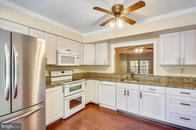 18757 Summer Oak Ct, Germantown, MD 20874 - photo 4