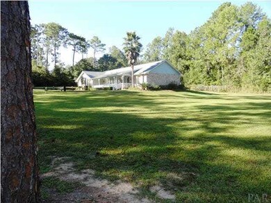 2201 Kersey Rd, Pensacola, FL 32526 - photo 3