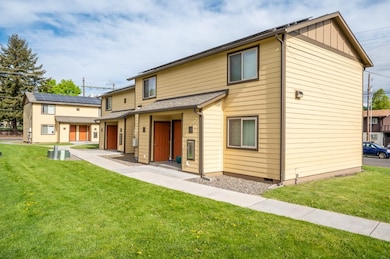 703 S 12th St, La Grande, OR 97850 - photo 2