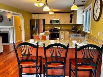 10 Plain St, Pembroke, MA 02359 - photo 5