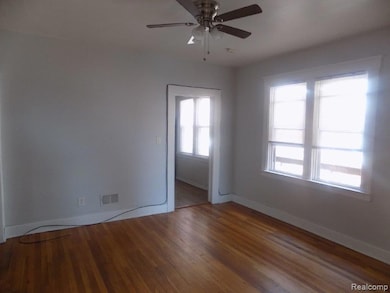 2331 Caniff St, HamtraMcK, MI 48212 - photo 3