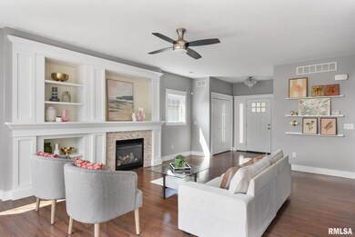 1609 Shamrock Dr, Davenport, IA 52807 - photo 2