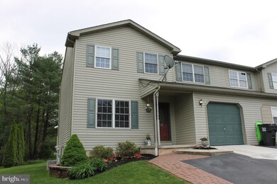 521 Canvasback Ct, Birdsboro, PA 19508 - photo 2