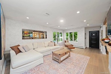 93 Beacon Ave, Staten Island, NY 10306 - photo 5