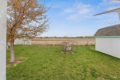 528 S Valley Dr, Nampa, ID 83686 - photo 7