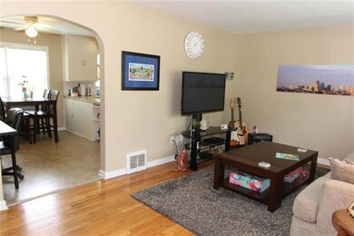 6048 Monrovia St, Shawnee, KS 66216 - photo 4