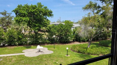 Park Lane Condominiums unit B17, Sarasota, FL 34237 - photo 6