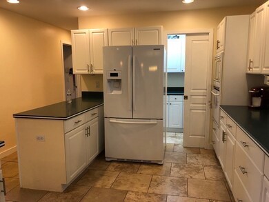 319 Palisades Cir, Stoughton, MA 02072 - photo 7