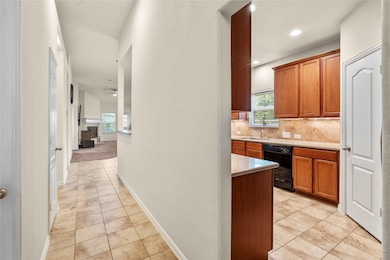 12725 Pirate Bend Dr, Texas City, TX 77568 - photo 6