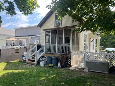 70 Chase St, Beverly, MA 01915 - photo 4