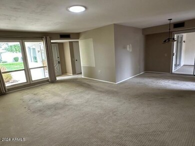 10525 W Palmeras Dr, Sun City, AZ 85373 - photo 4