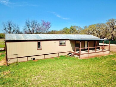 200 Buffalo Dr, Comanche, TX 76442 - photo 4