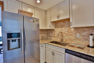 829 E 9th Ave, New Smyrna Beach, FL 32169 - photo 7
