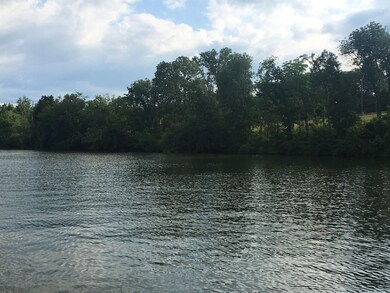 102 Kanutsu Ln, Loudon, TN 37774 - photo 2