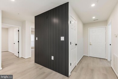 12020 Amber Ridge Cir unit B104, Germantown, MD 20876 - photo 6