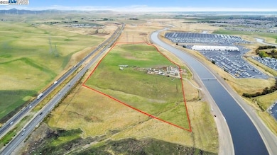 25559 International Pkwy, Tracy, CA 95377 - photo 3