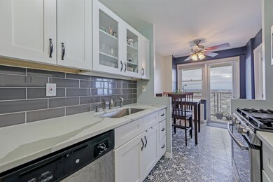 The Versailles unit 20E, West New York, NJ 07093 - photo 3