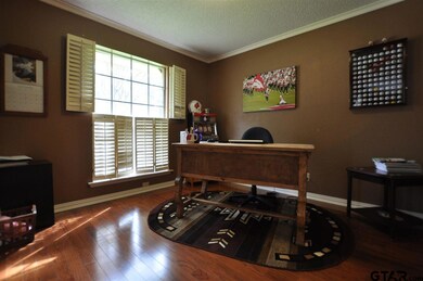 6019 6019 Wilshire Dr, Tyler, TX 75703 - photo 6