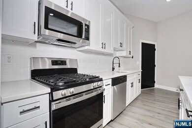 385 Passaic Ave unit 3, Lodi, NJ 07644 - photo 5