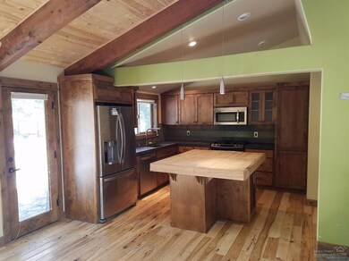 2424 NW Marken St, Bend, OR 97701 - photo 5