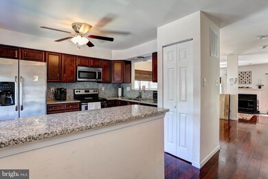 18719 White Sands Dr, Germantown, MD 20874 - photo 4