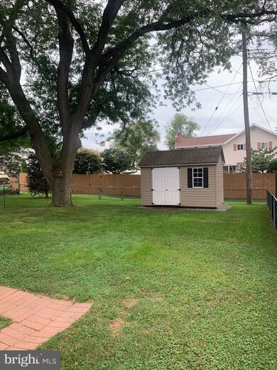 1331 Commonwealth Blvd, Reading, PA 19607 - photo 3