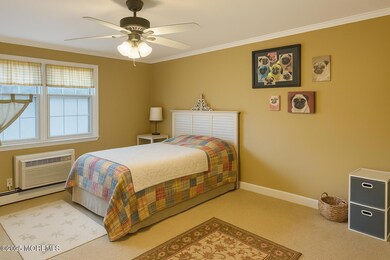 364 Westwood Ave Bedroom