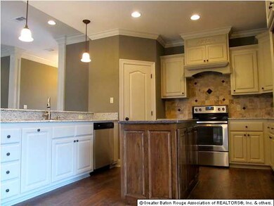Amazing kitchen with granite counter tops