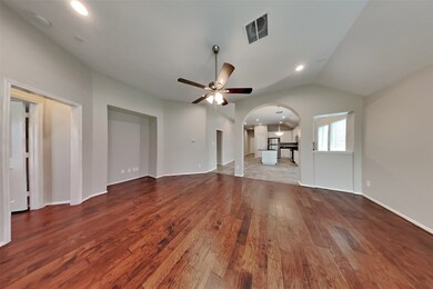 2658 Imperial Crossing Dr, Conroe, TX 77385 - photo 2