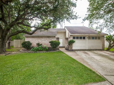 14002 Valley Grove Dr, Houston, TX 77066 - photo 2