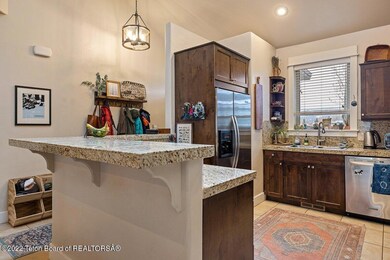 181 Abbey Ln-6