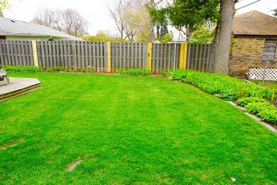 431 N Martin Ave, Waukegan, IL 60085 - photo 3